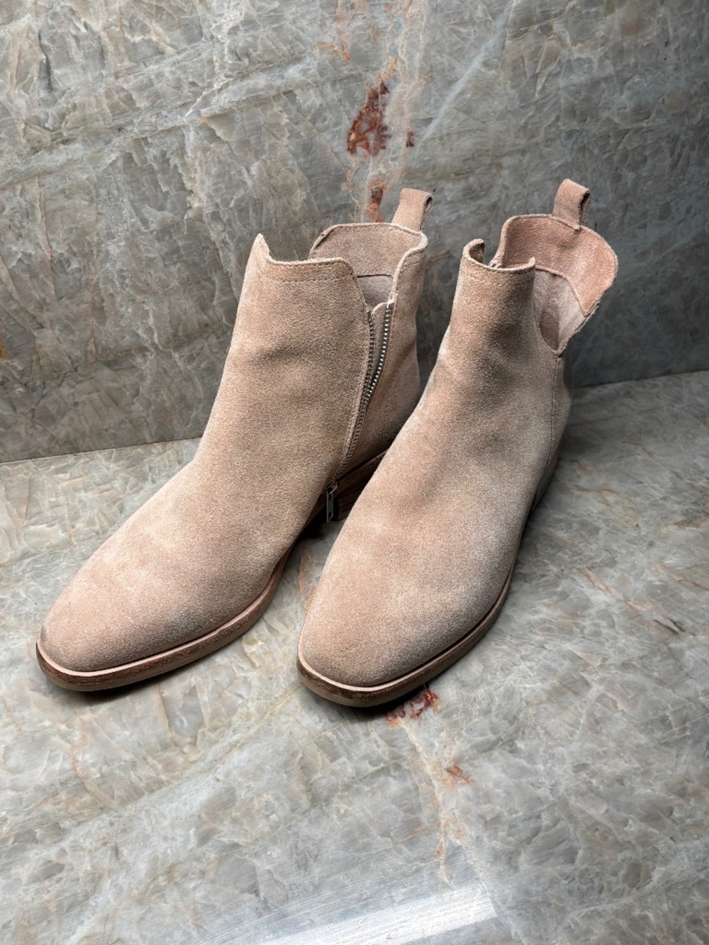 Chelsea & Violet Fiona Taupe Suede Leather Ankle Boots Booties Size 9.5